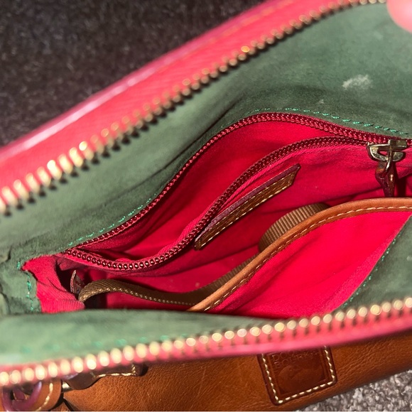 GREAT CONDITION RARE DOONEY AND BOURKE FLORENTINE LEATHER VINTAGE CROSSBODY - Picture 5 of 8